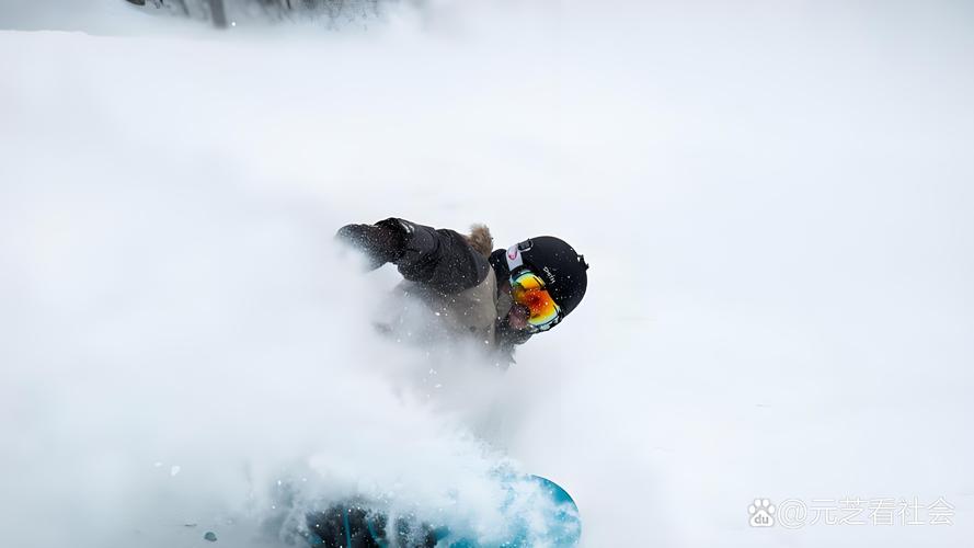 意大利滑雪名将与女友坠崖身亡，被发现时两人绑在一起