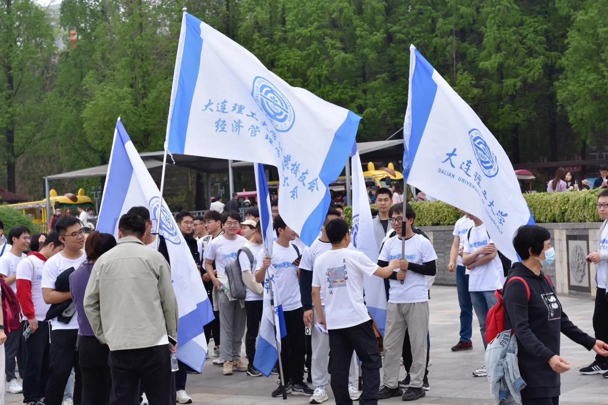 大连理工大学原电气工程学院院长李国锋因病逝世